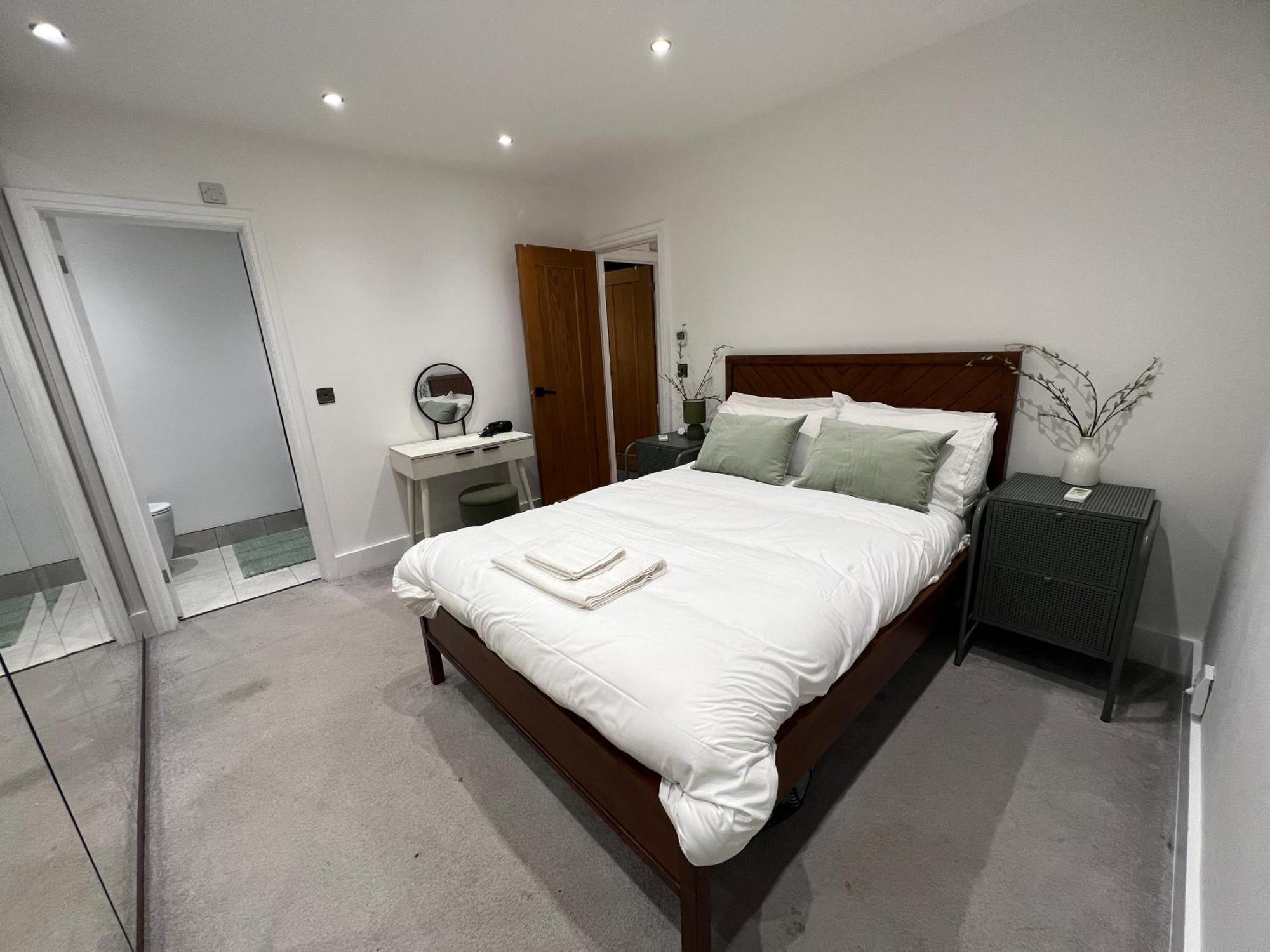Streatham House - 2 Bedroom - Sleeps 6 - Free Wifi Streatham Vale エクステリア 写真