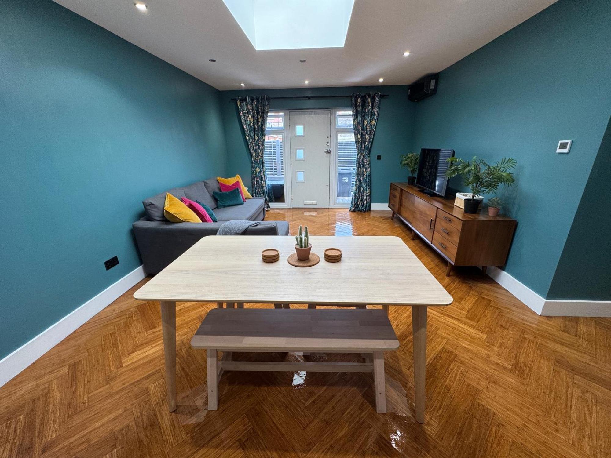 Streatham House - 2 Bedroom - Sleeps 6 - Free Wifi Streatham Vale エクステリア 写真